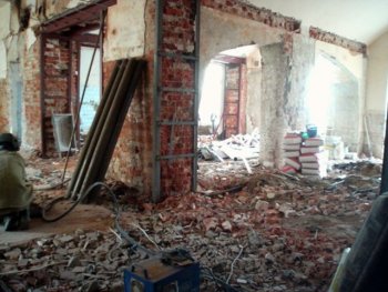 Демонтаж стен и перегородок недорого в Москве
